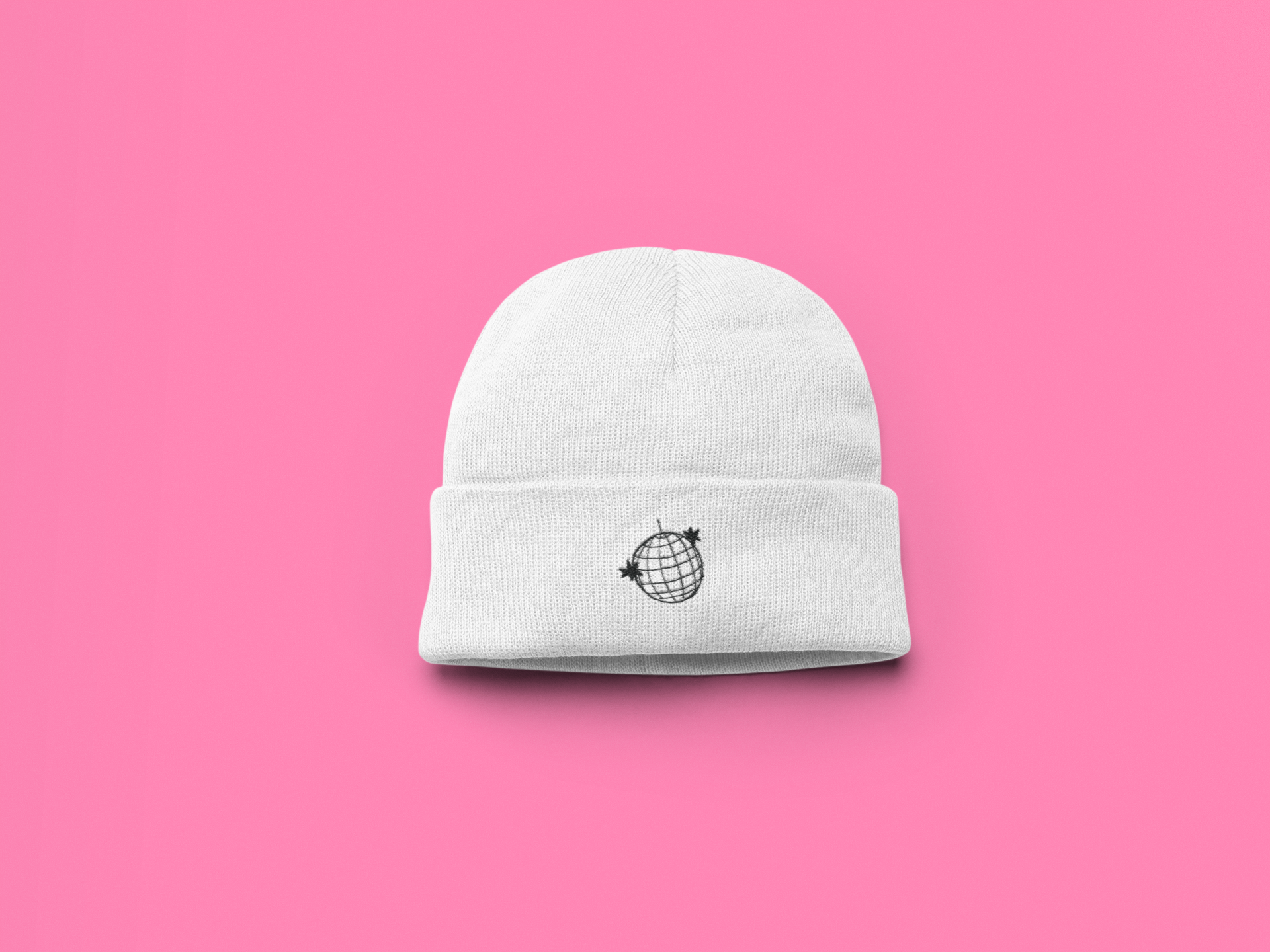 flat lay beanie mockup with a solid background 24564